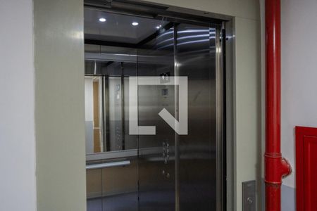 Studio à venda com 29m², 1 quarto e sem vagaElevador