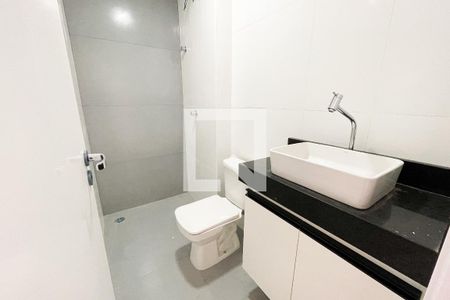 Banheiro de apartamento para alugar com 2 quartos, 45m² em Pinheiros, São Paulo