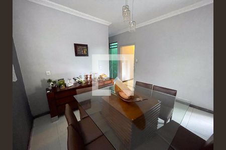 Casa à venda com 250m², 6 quartos e 2 vagasSala de Jantar