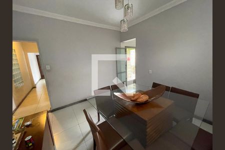 Casa à venda com 250m², 6 quartos e 2 vagasSala de Jantar