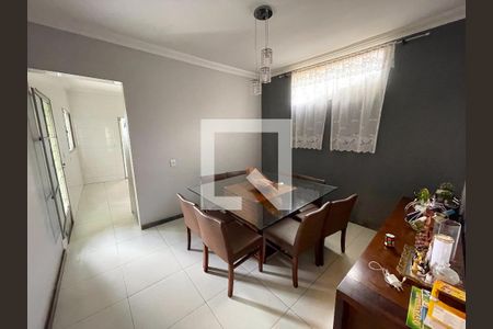Casa à venda com 250m², 6 quartos e 2 vagasSala de Jantar