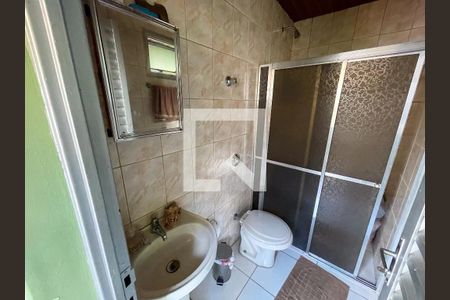 Casa à venda com 250m², 6 quartos e 2 vagasBanheiro 2