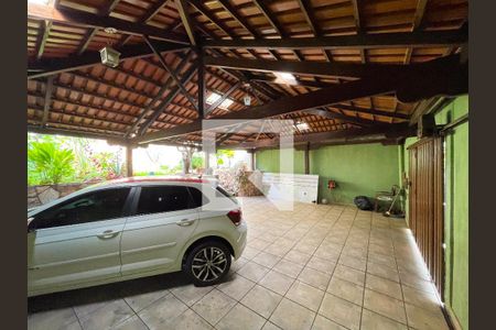 Casa à venda com 250m², 6 quartos e 2 vagasGaragem