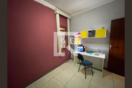 Casa à venda com 250m², 6 quartos e 2 vagasQuarto 3