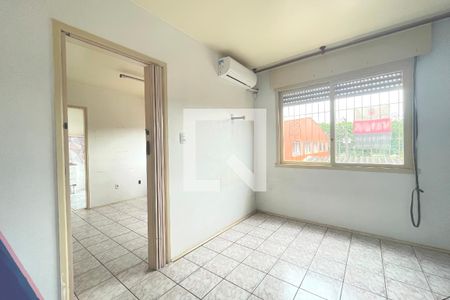 Quarto de apartamento à venda com 1 quarto, 50m² em Rubem Berta, Porto Alegre