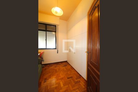 Quarto 1 de apartamento para alugar com 2 quartos, 70m² em Copacabana, Rio de Janeiro