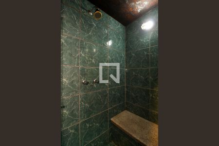 Apartamento para alugar com 70m², 2 quartos e sem vagaBanheiro da Suíte - box