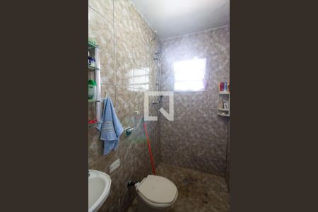 Casa à venda com 299m², 2 quartos e 2 vagasBanheiro da Suíte