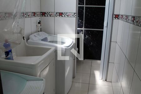 Casa à venda com 150m², 3 quartos e 2 vagasÁrea de Serviço