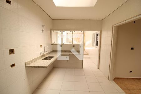 Casa à venda com 450m², 6 quartos e 3 vagasCozinha