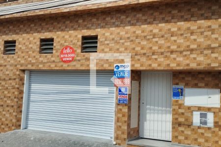 Casa à venda com 450m², 6 quartos e 3 vagasFachada