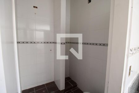 Casa à venda com 450m², 6 quartos e 3 vagasCasa 2 - Banheiro