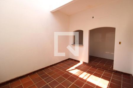 Casa à venda com 450m², 6 quartos e 3 vagasCasa 2 - Área de Serviço