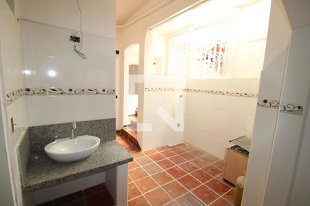 Casa à venda com 450m², 6 quartos e 3 vagasCasa 2 - Banheiro