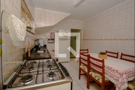 Casa à venda com 240m², 3 quartos e 2 vagasCozinha