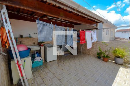 Casa à venda com 240m², 3 quartos e 2 vagasSacada Quarto 1