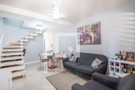 Sala de casa de condomínio à venda com 2 quartos, 75m² em Conceição, Osasco