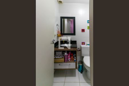 Apartamento para alugar com 82m², 3 quartos e 1 vaga Apartamento para alugar com 82m², 3 quartos e 1 vagaBanheiro da Suíte 1