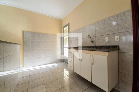 Casa para alugar com 60m², 2 quartos e 1 vagaCozinha