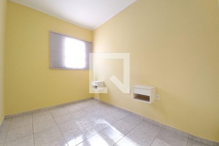Quarto 2 de casa para alugar com 2 quartos, 60m² em Jardim Carlos Lourenço, Campinas