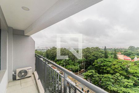 Varanda de kitnet/studio à venda com 1 quarto, 33m² em Santo Amaro, São Paulo