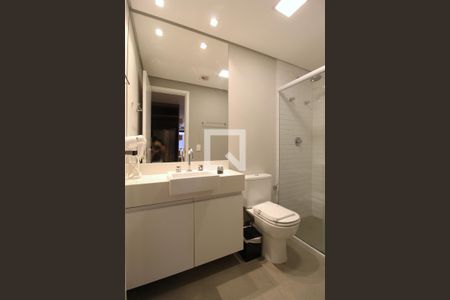 Banheiro de kitnet/studio à venda com 1 quarto, 26m² em Vila Nova Conceição, São Paulo