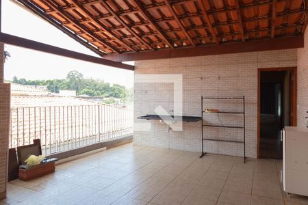 Casa para alugar com 260m², 4 quartos e 2 vagas Casa para alugar com 260m², 4 quartos e 2 vagasÁrea de serviço e quintal