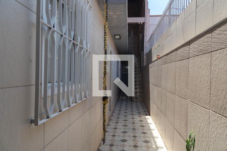 Casa para alugar com 260m², 4 quartos e 2 vagas Casa para alugar com 260m², 4 quartos e 2 vagasCorredor