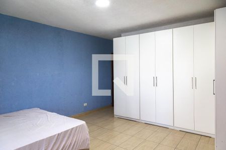 Casa para alugar com 260m², 4 quartos e 2 vagas Casa para alugar com 260m², 4 quartos e 2 vagasSuíte 1