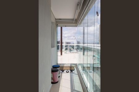 Apartamento à venda com 120m², 1 quarto e 1 vaga Apartamento à venda com 120m², 1 quarto e 1 vagaSacada