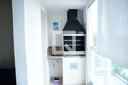 Sacada de apartamento para alugar com 2 quartos, 57m² em Jardim Marilu, Cotia