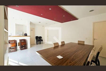 Apartamento para alugar com 46m², 2 quartos e 1 vaga Apartamento para alugar com 46m², 2 quartos e 1 vagaÁrea comum - Salão de festas