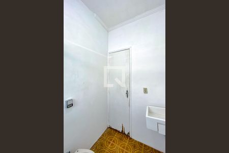 Casa à venda com 171m², 3 quartos e 2 vagasBanheiro