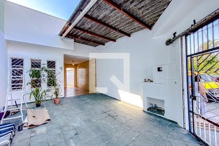 Casa à venda com 171m², 3 quartos e 2 vagasGaragem