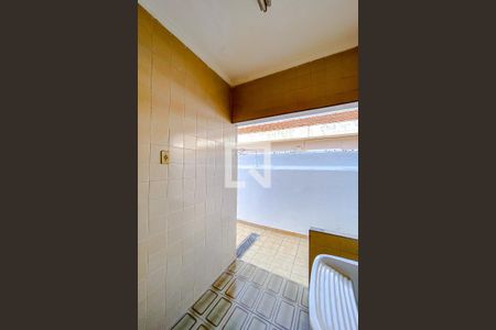 Casa à venda com 171m², 3 quartos e 2 vagasÁrea de Serviço