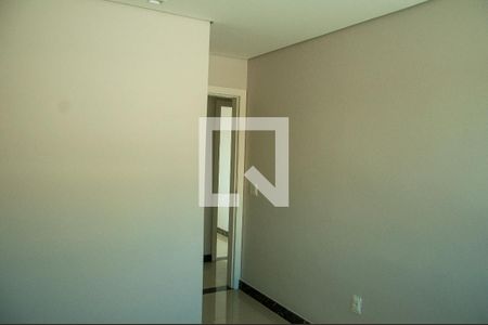 Casa à venda com 100m², 2 quartos e 2 vagas Casa à venda com 100m², 2 quartos e 2 vagasQuarto 1