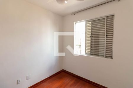 Quarto de apartamento para alugar com 3 quartos, 210m² em Buritis, Belo Horizonte