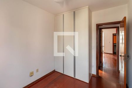 Quarto de apartamento para alugar com 3 quartos, 210m² em Buritis, Belo Horizonte