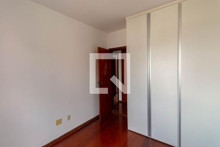 Quarto de apartamento para alugar com 3 quartos, 210m² em Buritis, Belo Horizonte