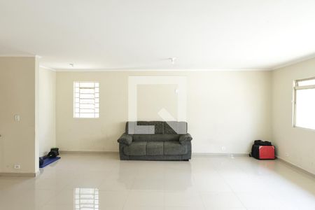 Casa à venda com 250m², 4 quartos e 3 vagasSala