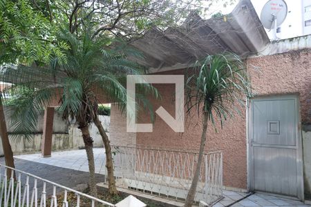 Casa à venda com 250m², 4 quartos e 3 vagasFachada