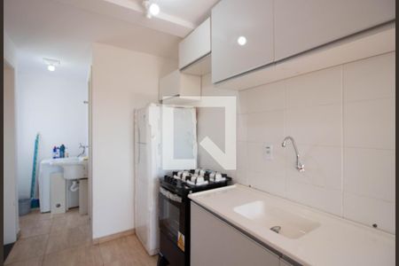 Sala/Cozinha de apartamento à venda com 2 quartos, 28m² em Cidade Antônio Estevão de Carvalho, São Paulo