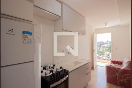 Sala/Cozinha de apartamento à venda com 2 quartos, 28m² em Cidade Antônio Estevão de Carvalho, São Paulo