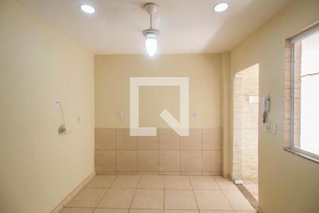 Sala de casa para alugar com 2 quartos, 60m² em Centro, Nilópolis