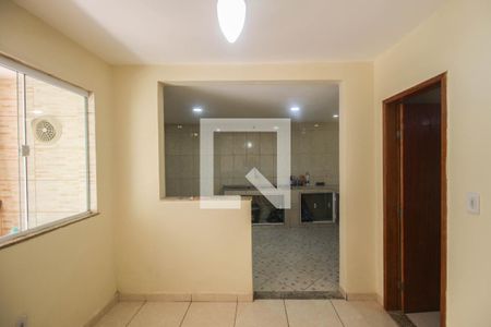 Sala de casa para alugar com 2 quartos, 60m² em Centro, Nilópolis