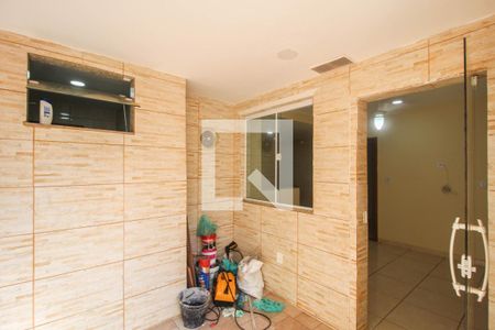 Casa para alugar com 60m², 2 quartos e sem vagaVaranda