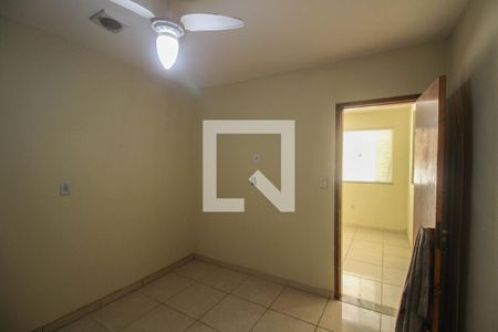 Quarto 1 de casa para alugar com 2 quartos, 60m² em Centro, Nilópolis