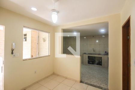Sala de casa para alugar com 2 quartos, 60m² em Centro, Nilópolis