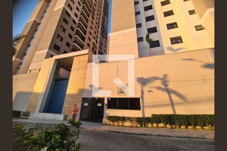 Apartamento para alugar com 49m², 2 quartos e 1 vagaFachada e portaria