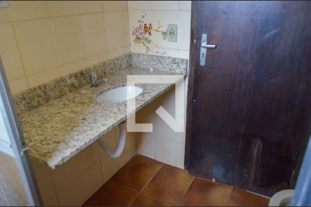 Casa à venda com 180m², 3 quartos e 2 vagasBanheiro da Suíte